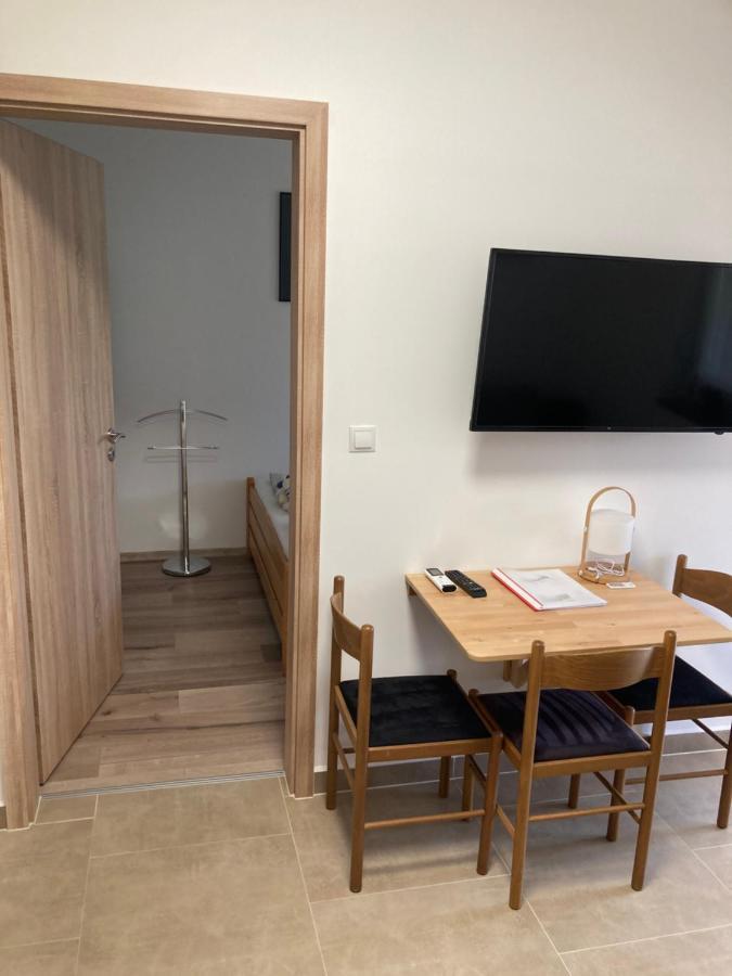 Balati Vendeghaz Apartment Balatonmariafurdo Bagian luar foto