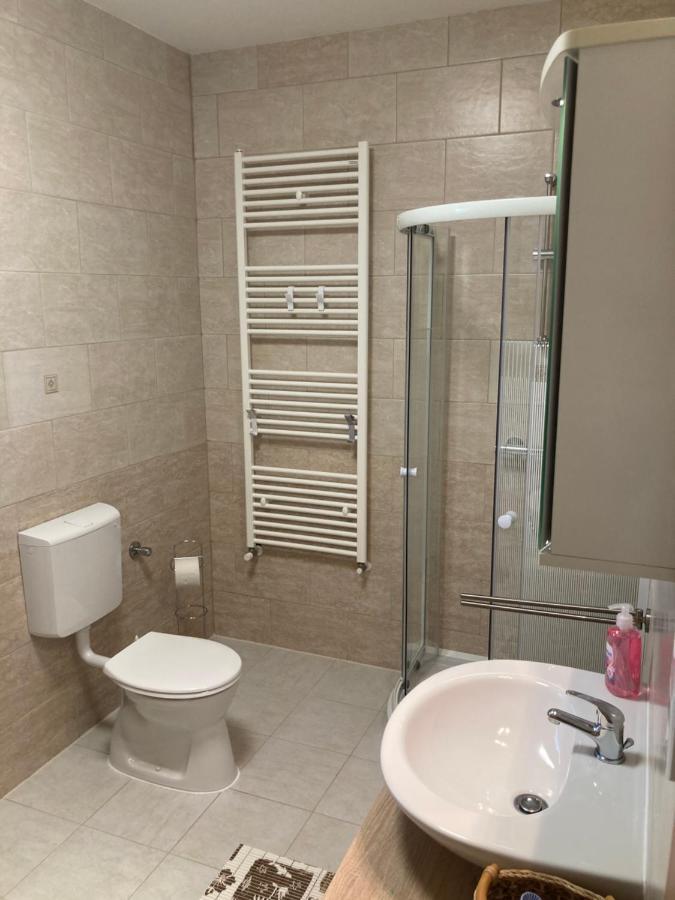 Balati Vendeghaz Apartment Balatonmariafurdo Bagian luar foto