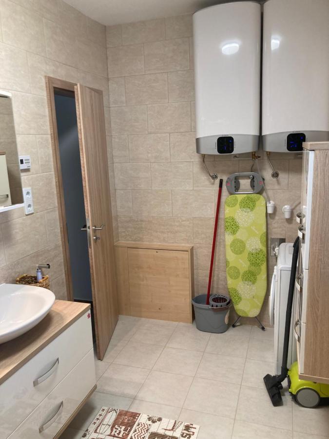 Balati Vendeghaz Apartment Balatonmariafurdo Bagian luar foto