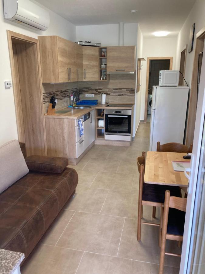 Balati Vendeghaz Apartment Balatonmariafurdo Bagian luar foto