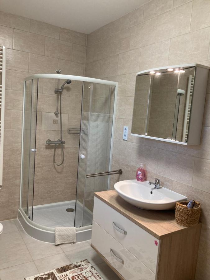 Balati Vendeghaz Apartment Balatonmariafurdo Bagian luar foto