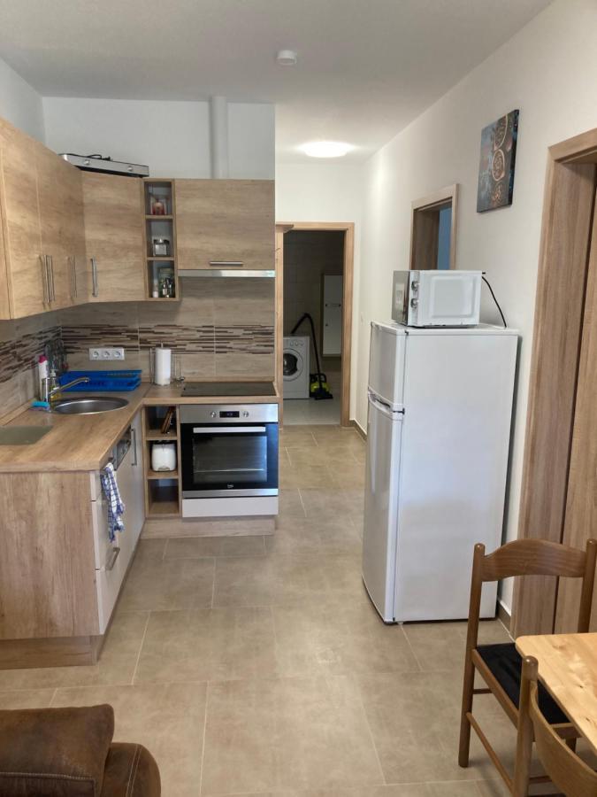 Balati Vendeghaz Apartment Balatonmariafurdo Bagian luar foto